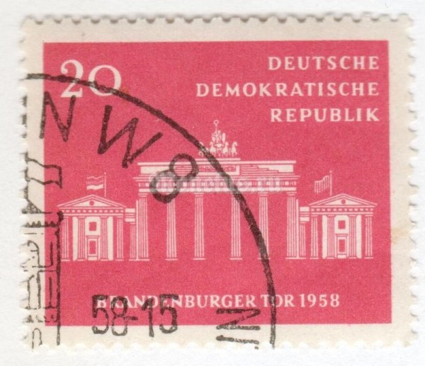 марка ГДР 20 пфенниг "Berlin" 1958 год Гашение
