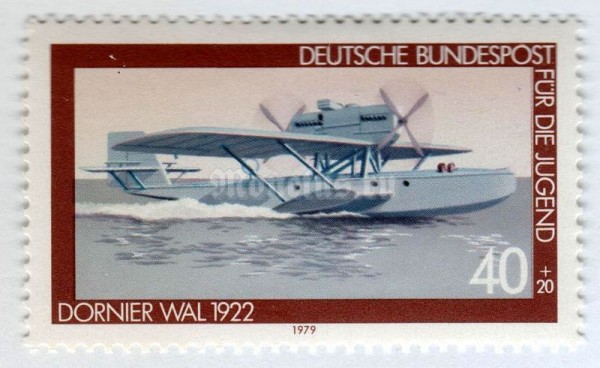 марка ФРГ 40+20 пфенниг "Dornier Do-J WAL flying boat,1922" 1979 год