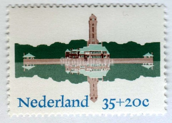 марка Нидерланды 35+20 центов "Hunting Chateau St. Hubertus (1920) Hoge Veluwe" 1975 год