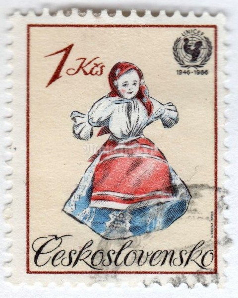 марка Чехословакия 1 крона "UN Child Survival Campaign TOYS - Doll" 1986 год Гашение