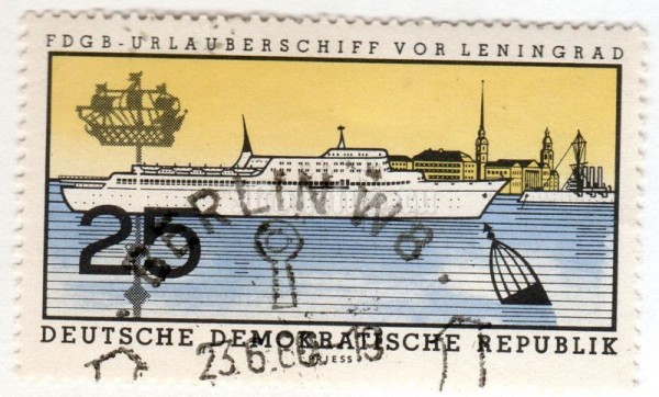 марка ГДР 25 пфенниг "FDGB ship before Leningrad" 1960 год Гашение