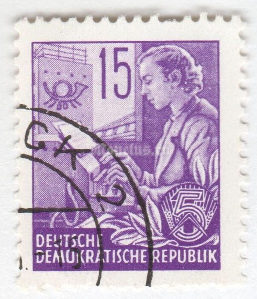 марка ГДР 15 пфенниг "Woman on the teletype" 1957 год Гашение