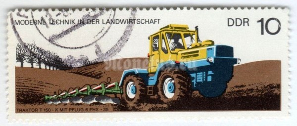 марка ГДР 10 пфенниг "Tractor T150-K with Plow 6 PHX-35" 1977 год Гашение