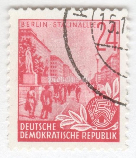 марка ГДР 24 пфенниг "Karl-Marx-Allee Stalinallee" 1957 год Гашение