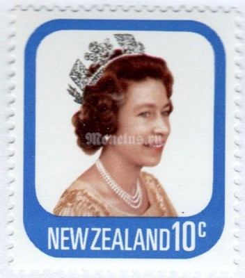 марка Новая Зеландия 10 центов "Queen Elizabeth II" 1977 год