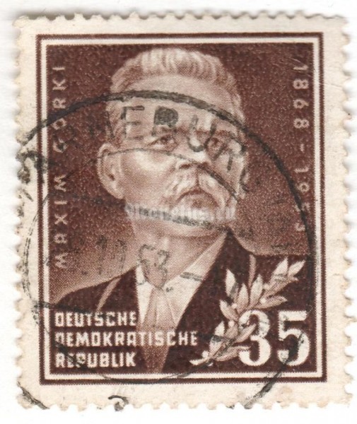 марка ГДР 35 пфенниг "Maxim Gorki, writer,(1868-1936)" 1953 год Гашение