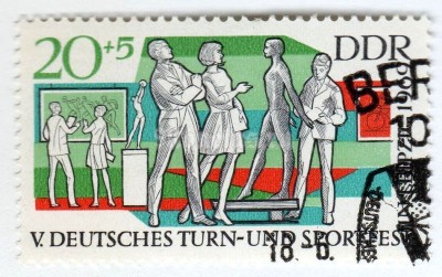 марка ГДР 20+5 пфенниг "Art Exhibition with Sports Motifs" 1969 год Гашение