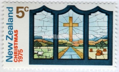 марка Новая Зеландия 5 центов "Cross In Window" 1975 год