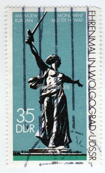 марка ГДР 35 пфенниг "Memorial "Motherland" Volgograd" 1983 год Гашение