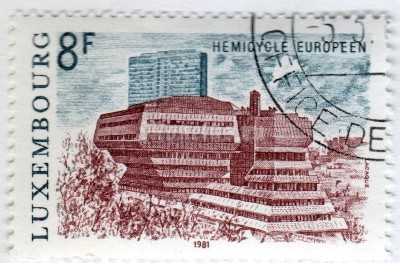 марка Люксембург 8 франков "European Hemicycle" 1981 год Гашение