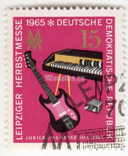 марка ГДР 15 пфенниг "Musical Instruments" 1965 год Гашение