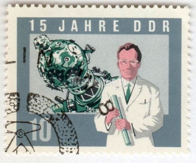 марка ГДР 10 пфенниг "Technicians, Planetarium Device" 1964 год Гашение
