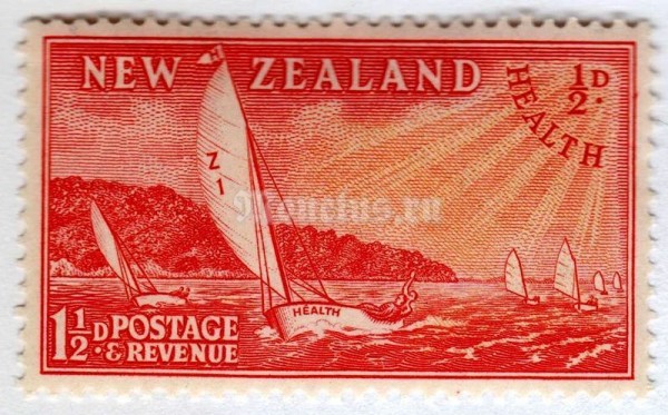 марка Новая Зеландия 1 1/2+1/2 пенни "Yachts 1 ½ + ½" 1951 год