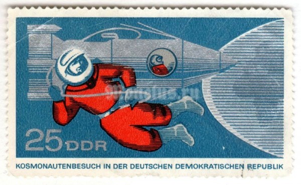 марка ГДР 25 пфенниг "Rocket with cosmonaut" 1965 год Гашение