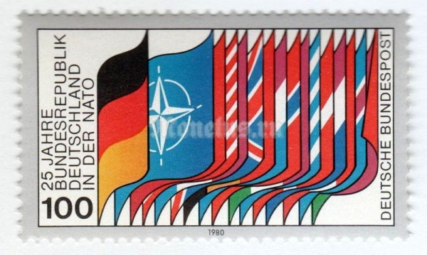 марка ФРГ 100 пфенниг "Flags of NATO members" 1980 год