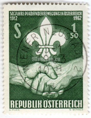 марка Австрия 1,50 шиллинга "Scouting lily & handshake" 1962 год Гашение