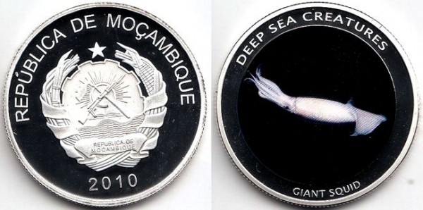 Мозамбик монетовидный жетон 2010 год - Гигантский кальмар