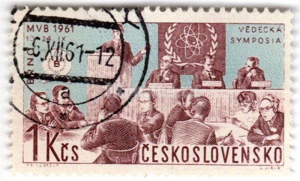 марка Чехословакия 1 крона "Scientists’ meeting and nuclear physics emblem" 1961 год Гашение