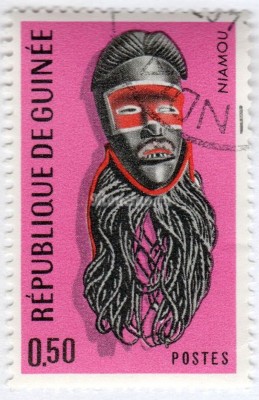 марка Гвинея 0,50 франка "Niamou mask" 1967 год Гашение