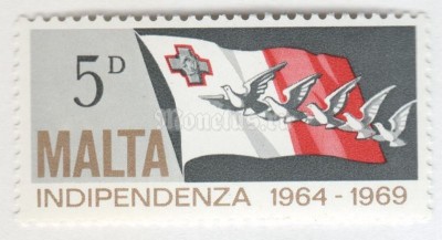 марка Мальта 5 пенни "Flag of Malta and Birds" 1969 год